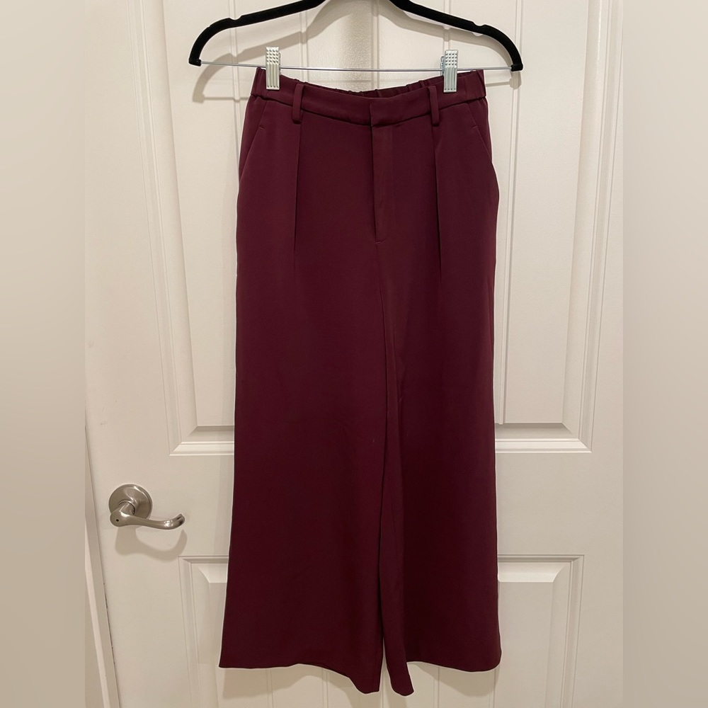 Uniqlo Cropped Wide Leg Trousers
